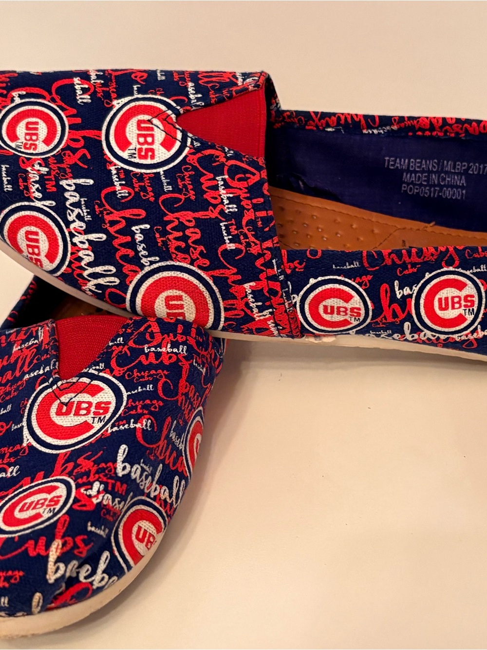 Baseball Team Beans women’s MLB Chicago Cubs Slip-On Canvas Shoes - Navy/Red